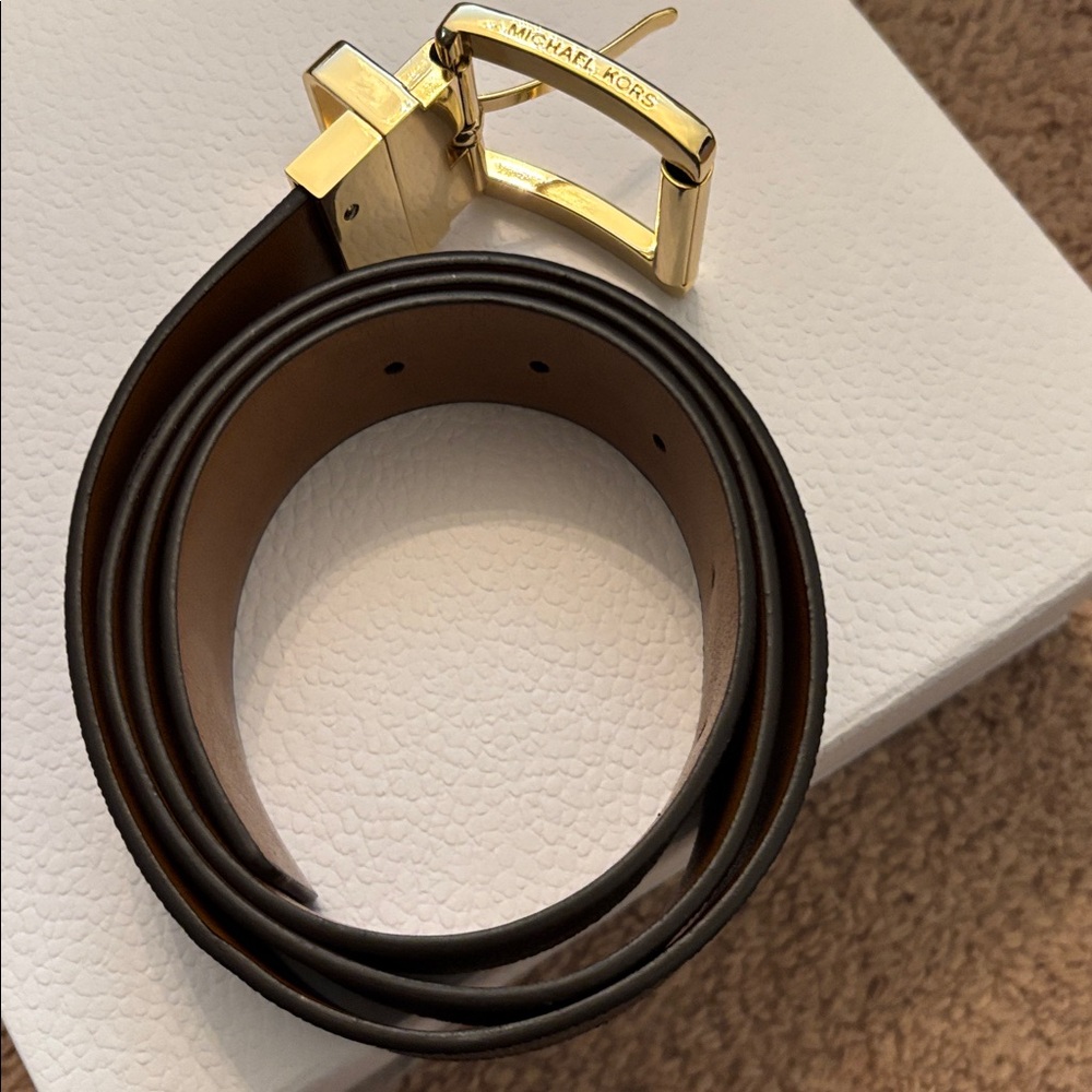 Micheal kors belt - Picture 3 of 5